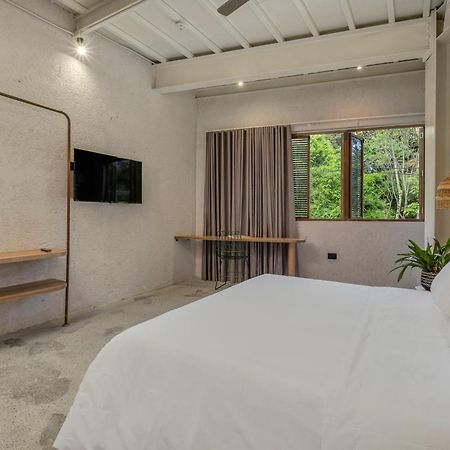 Botanica Casa Hotel Manila By Housy Host Medellin Exterior photo